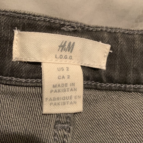 NWOT H&M dark grey jeans shorts - Picture 2 of 7